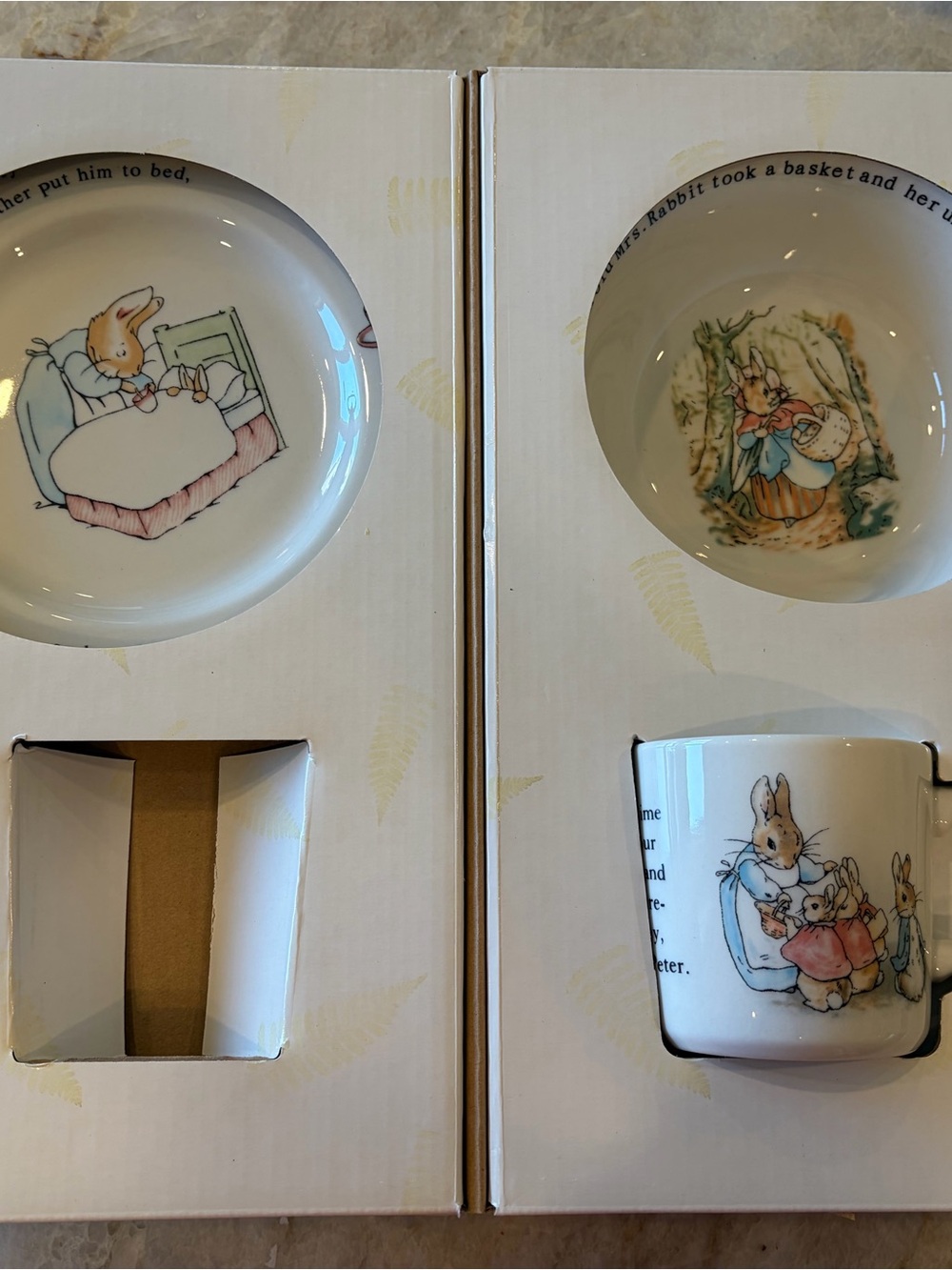 Porcelain Wedgwood Peter Rabbit Nursery Dining Set 3-pc